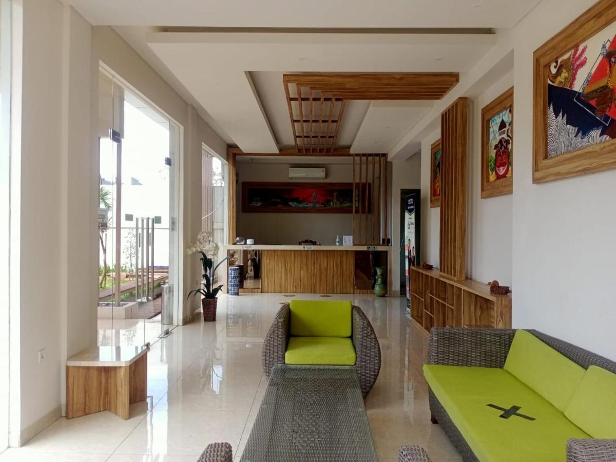 Oyo 90102 Edotel Hotel By Dbest Hospitality Bandung Exterior photo